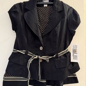 Robbie Bee Women's Back skirt suit